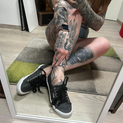 Luna Noir Bench Sneaker