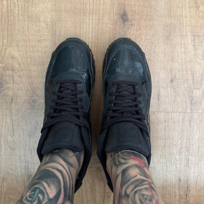 Cora Diamond schwarze Nike Air Max