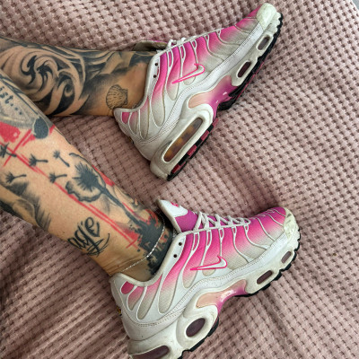 Cora Diamond Nike Tn pink-weiß