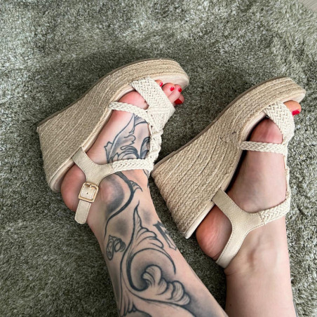 Luna Noir Keilabsatz Sandalen