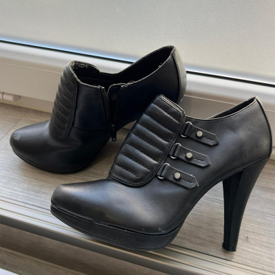 copy of BeaBrownXx hellbraune Wildlederstiefel