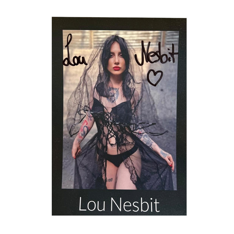 Lou Nesbit Autogrammkarte A5
