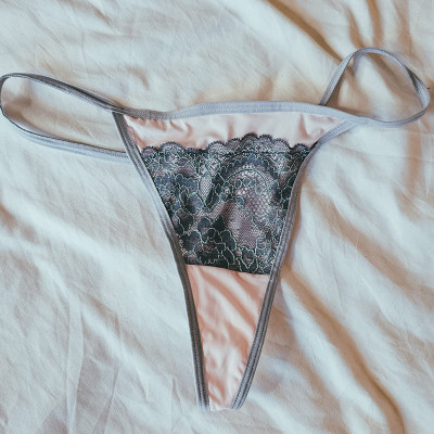 Scoopcake Stringtanga mit Spitze